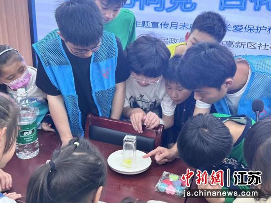 活动现场。bb贝博艾弗森官方网站数理学院供图